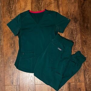 Med Couture scrub set, hunter green